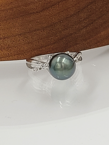 Silver Tahitian South Sea Pearl with Diamond Accent Ring