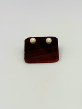 Load image into Gallery viewer, Akoya Pearl Gold Post Earrings
